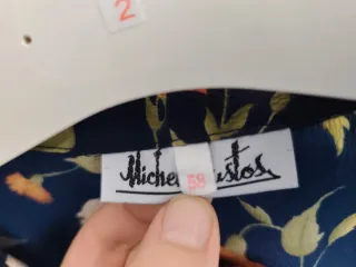 Blusa floral azul talla 58