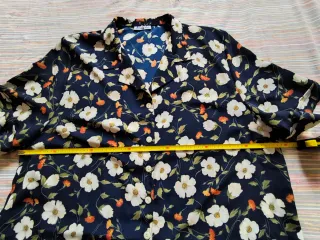 Blusa floral azul talla 58