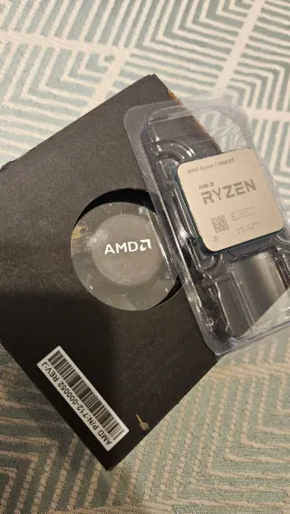 Procesador AMD Ryzen 7 5800XT