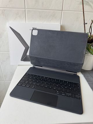 Apple iPad Magic Keyboard Space Gray