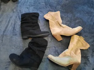 Botas de ante y ante con tachuelas