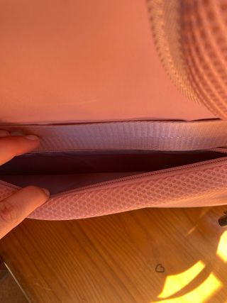 Mochila cabina avión rosa