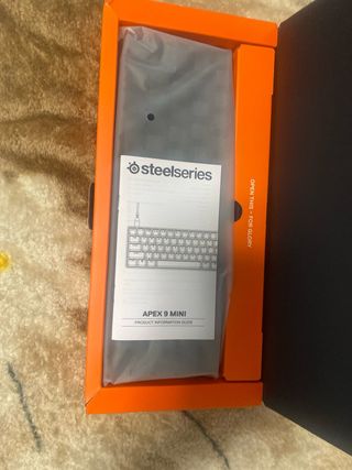 Teclado SteelSeries Apex 9 Mini 60%