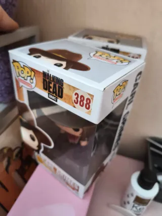 Funko Pop The Walking Dead Carl Grimes #388
