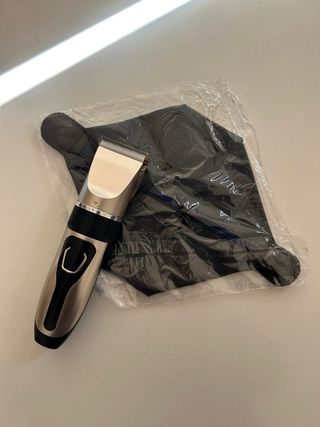 Cortadora Profesional LA-M838 LED Titanio