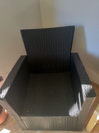 Conjunto Terraza: 2 Sillas Ratán y Mesa Cristal