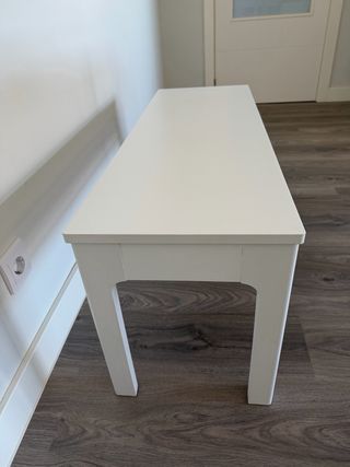 Banco de madera blanco con cojín gris - IMPECABLE