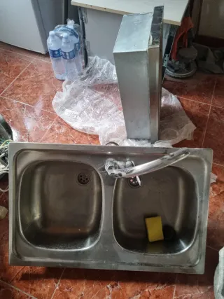 Campana, Fregadero doble seno y grifo