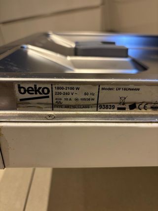 Lavavajillas Beko DF18DN44W