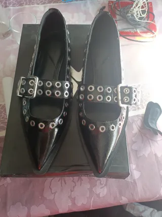 Zapatos negros mujer con hebilla