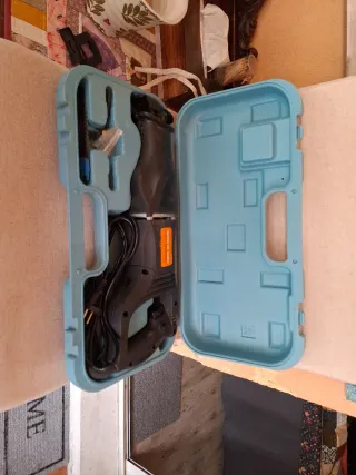 Sierra de sable eléctrica