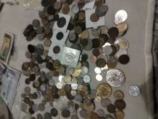 Monedas y Billetes Colección Variada