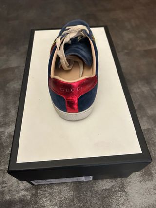 Scarpe Gucci Blu con Strisce Rosse e Oro