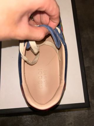Scarpe Gucci Blu con Strisce Rosse e Oro
