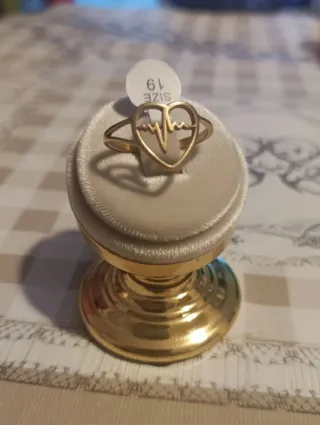 Anillo Corazón Latido Acero Dorado Talla 19