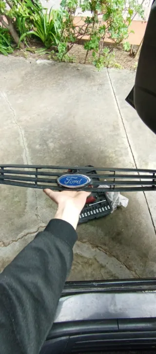 Parrilla Ford Focus mk1