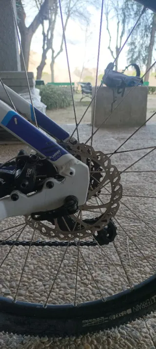 Bicicleta Montaña adulto 27.5" frenos Disco, lista