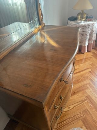 Cómoda Vintage con Espejo