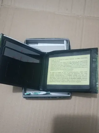 Cartera Billetera Piel Negra y Verde