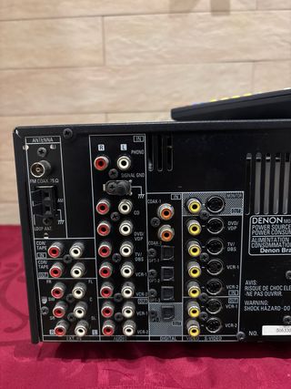 Amplificador Denon Negro
