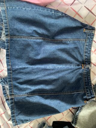 Dos faldas vaqueras