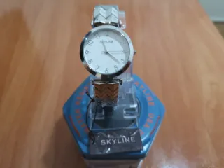 Reloj Skyline Plata Nuevo