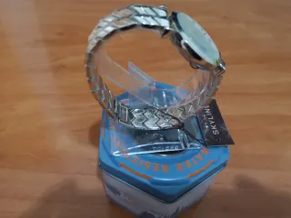 Reloj Skyline Plata Nuevo