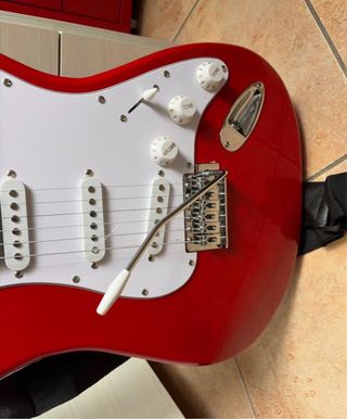 Chitarra Elettrica Rossa