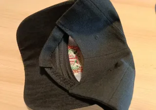 Berretto Valencia nero con stemma