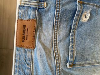 Bermuda vaquera Pull&Bear desgastada