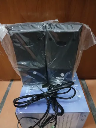 Altavoces HP-2100 Multimedia