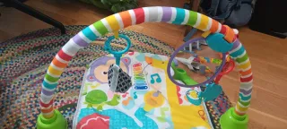 Alfombra de juegos para bebé con arco y piano