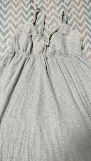 Pijamas premamá grises y rosas