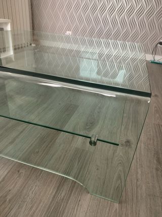 Mesa de centro de cristal para salón