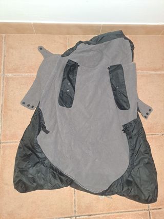 Mochila Tula y funda Ergobaby