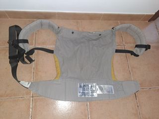 Mochila Tula y funda Ergobaby