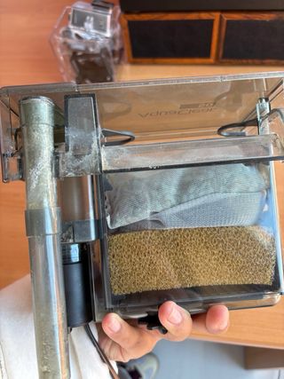 Acuario 100L con mueble negro a medida