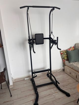 Torre multifuncional negra