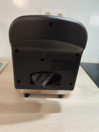 Freidora de aceite Jata de 3.5 litros.