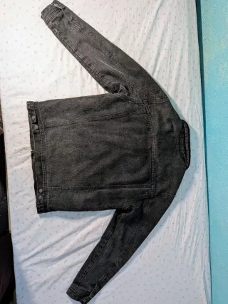 Chaqueta tejana Pull&Bear Negra Talla M