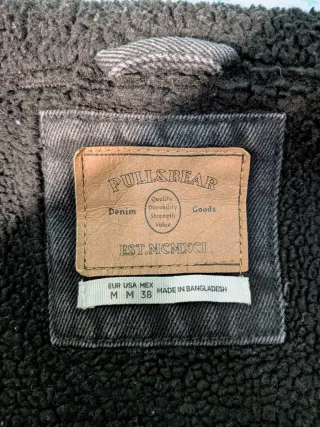 Chaqueta tejana Pull&Bear Negra Talla M