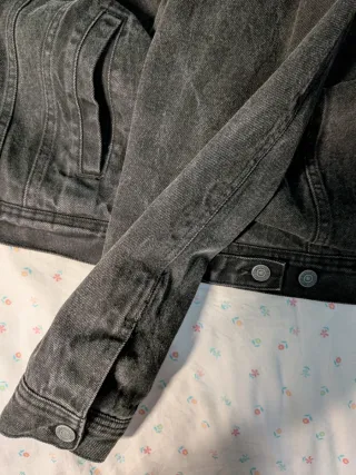 Chaqueta tejana Pull&Bear Negra Talla M