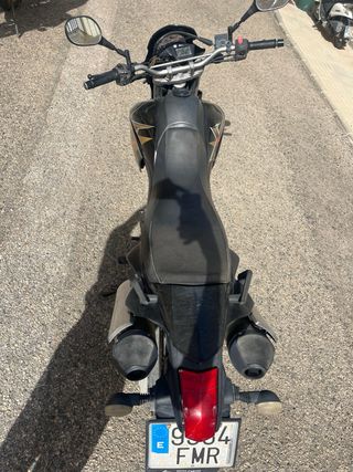 Yamaha XT-660R Negra