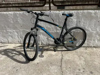 Bicicleta de montaña B'TWIN