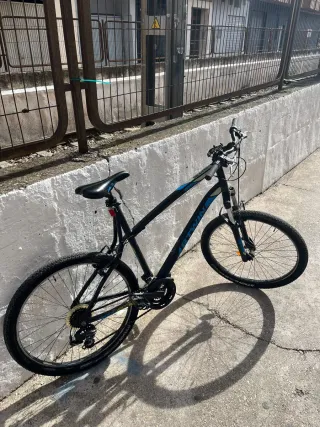 Bicicleta de montaña B'TWIN