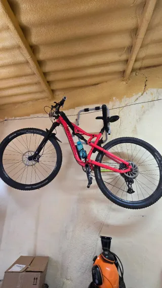 Bicicleta de Montaña Rockrider Roja