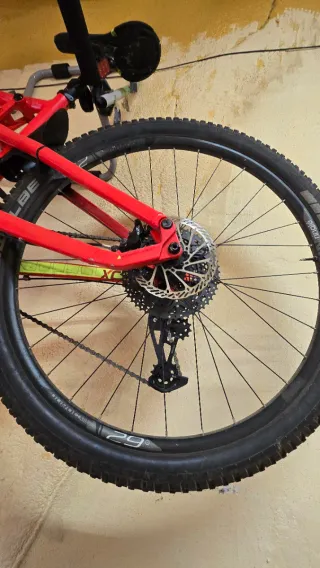 Bicicleta de Montaña Rockrider Roja