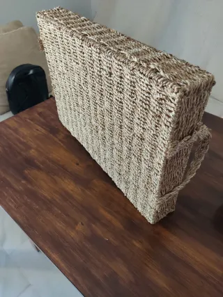 Cesta grande de mimbre con asas