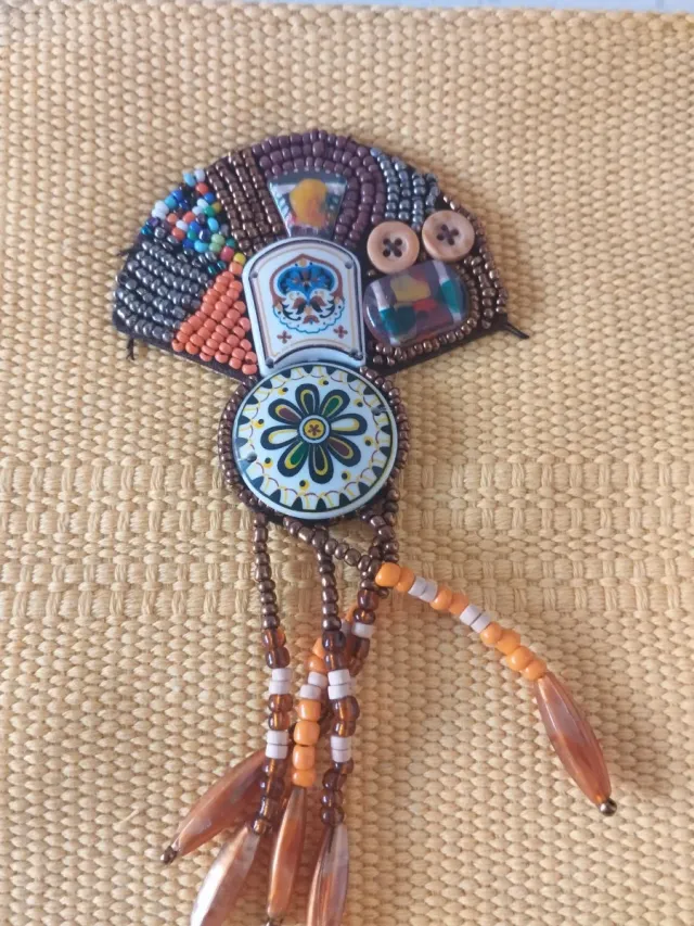 Bolso de algodón amarillo con adorno