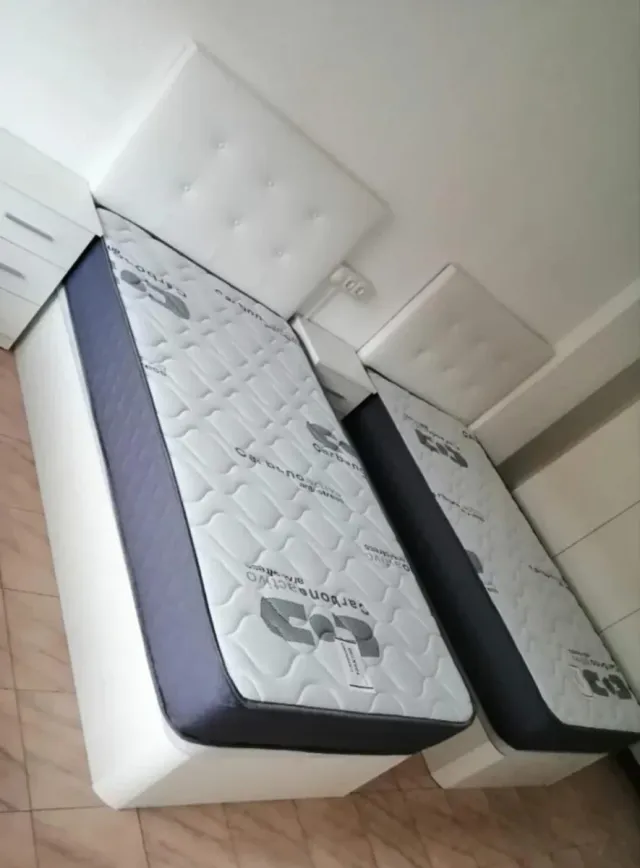 Canapés y colchones nuevos